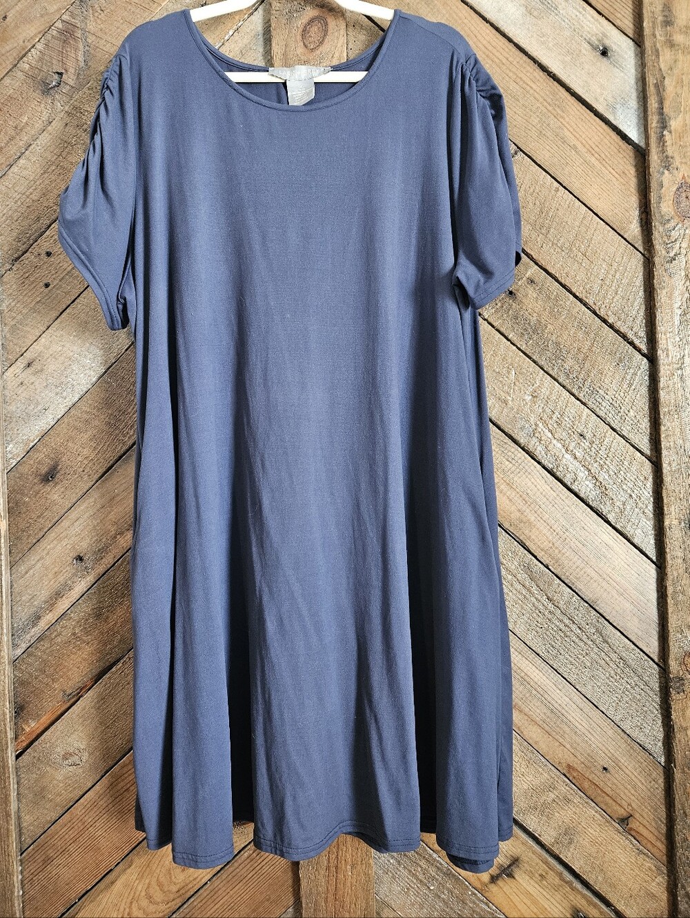Women's Navy Midi Dress - Casual Short Sleeve Swing Ruched Sleeve
